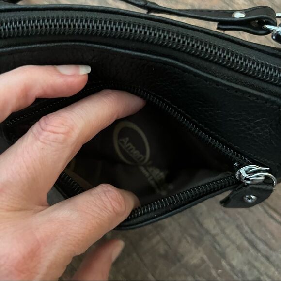 Ameri Leather Crossbody Small Purse Black
Detachable/Adjustable Strap - Picture 16 of 16